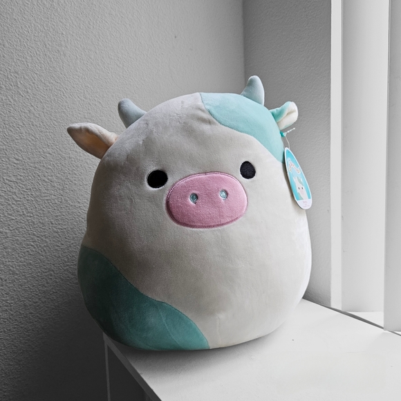 Belana The Cow Squishmallow Bundle - Picture 3 of 11